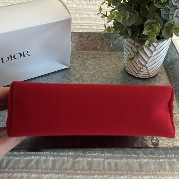 BNIB Dior Pouch - Picture 8 of 16